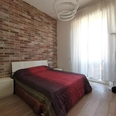 30 Meters From The Lambrate M2 Citta Studi Metro Station Διαμέρισμα *