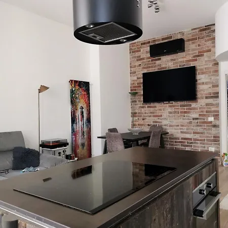 Διαμέρισμα 30 Meters From The Lambrate M2 Citta Studi Metro Station *